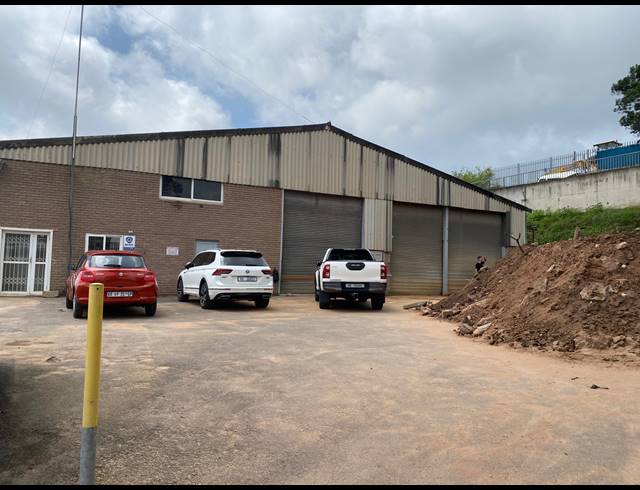1,016M² FACTORY TO LET IN WESTMEAD